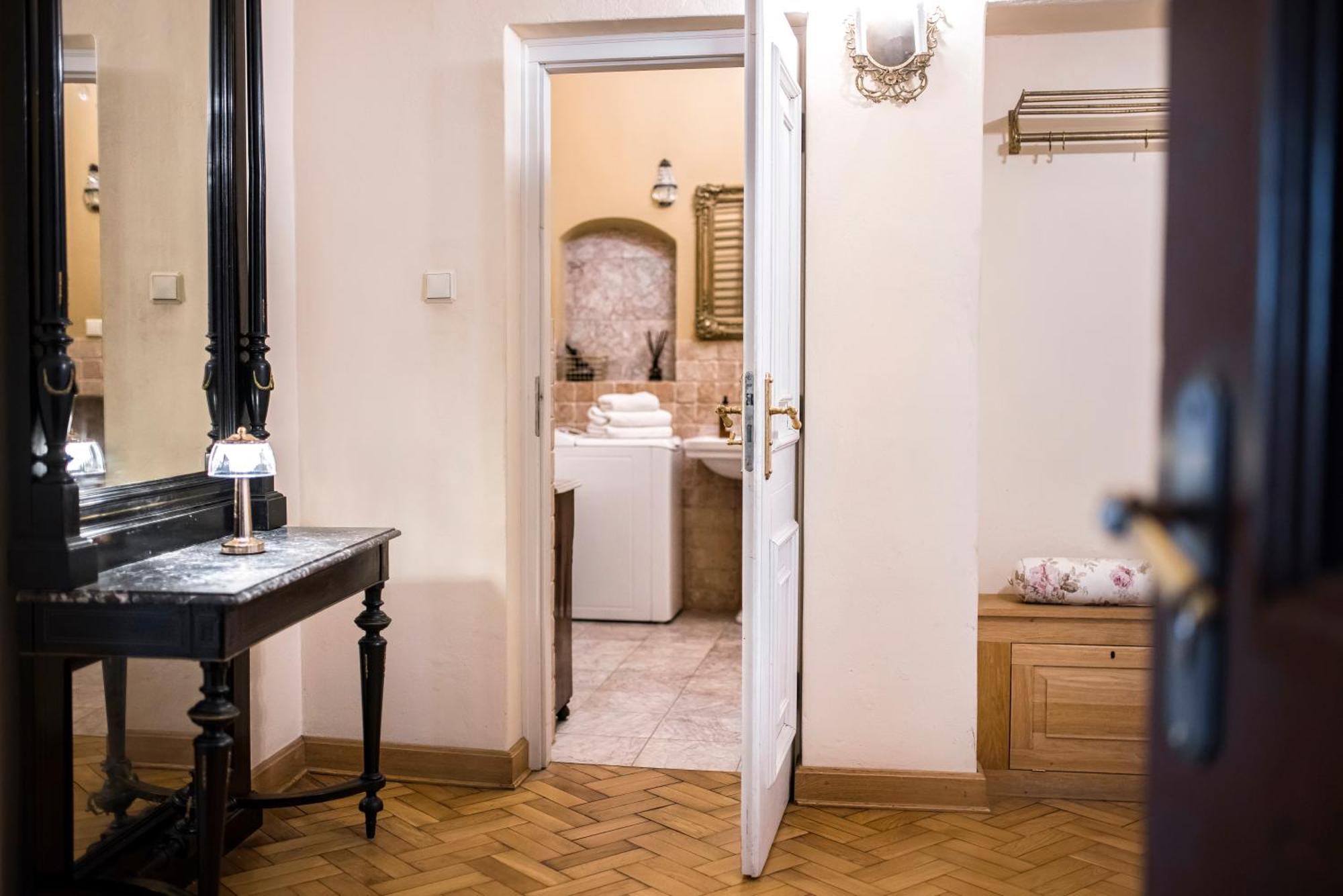 Apartamenty Kamienica Muzykow Old Town Lublin Bagian luar foto